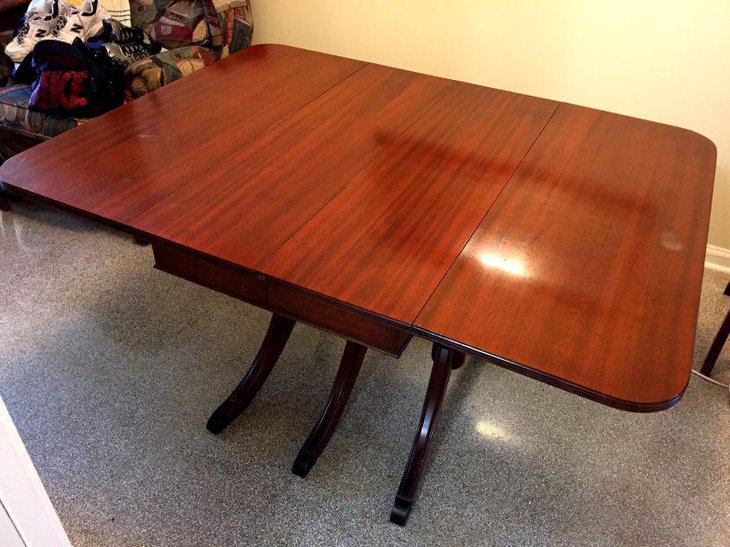 Antique 1940s Duncan Phyfe drop leaf dining table