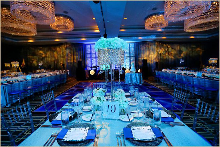 Attractive Blue Colored Themed Table Linen for Weddings