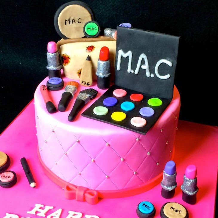 Awesome makeup kit birthday cake for teenage girls