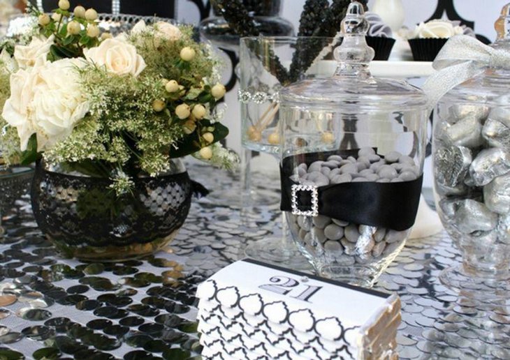 Black and white bling birthday table decor