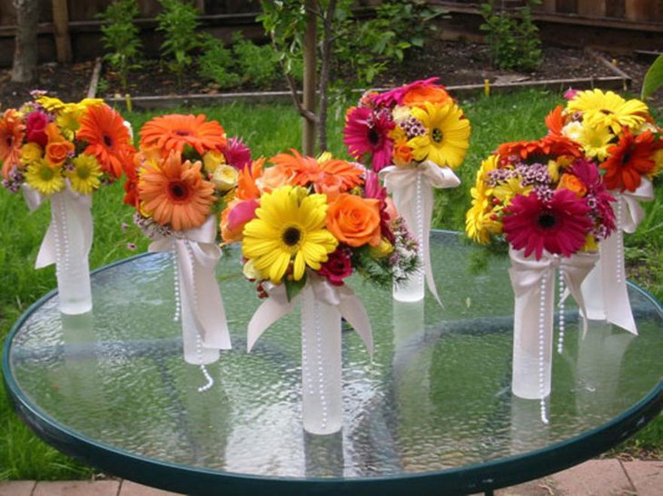 Budget Wedding Centerpieces with Flowers