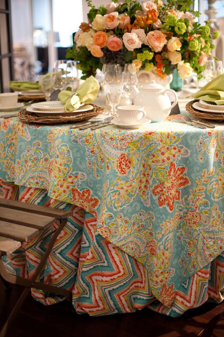 Chic Printed Table Linen for Weddings