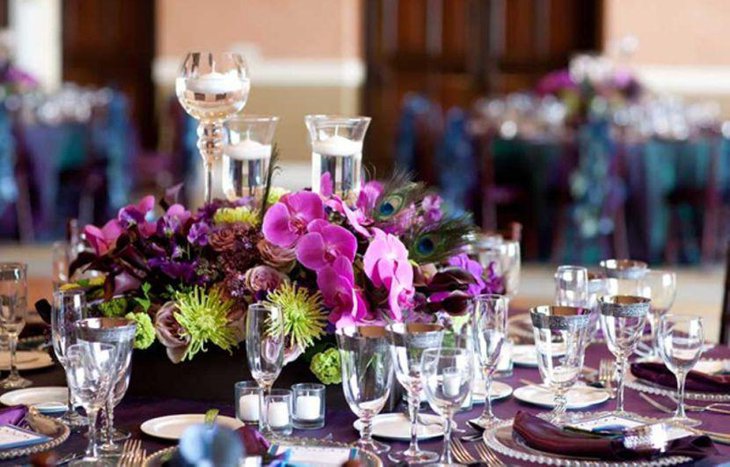 Chic spring purple wedding table decor