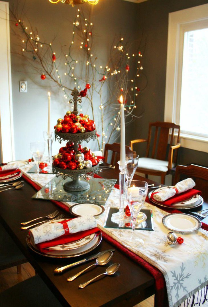 Christmas Table Setting With Decorative Bowl Filled With Ornaments