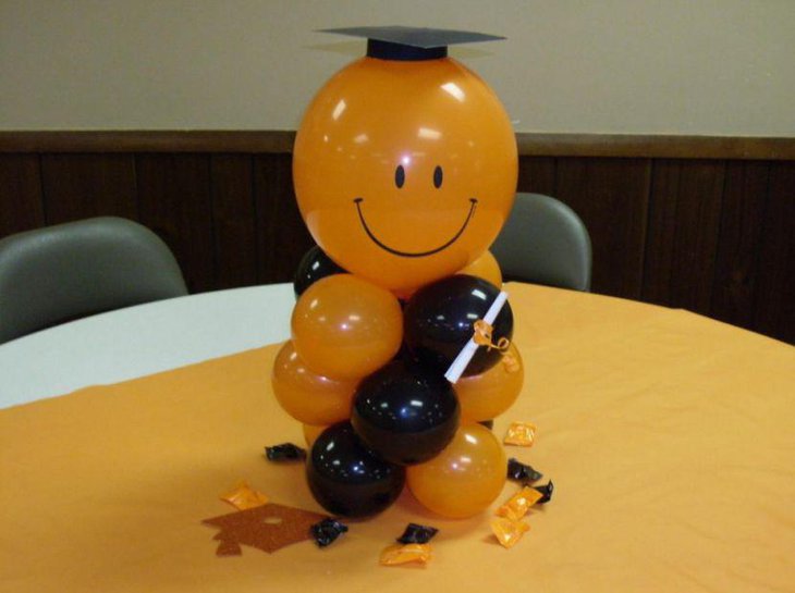 Cute balloon graduation centerpiece