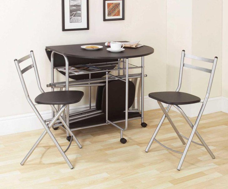 Cute Expandable Dining Table With Metal Base and Glossy Top