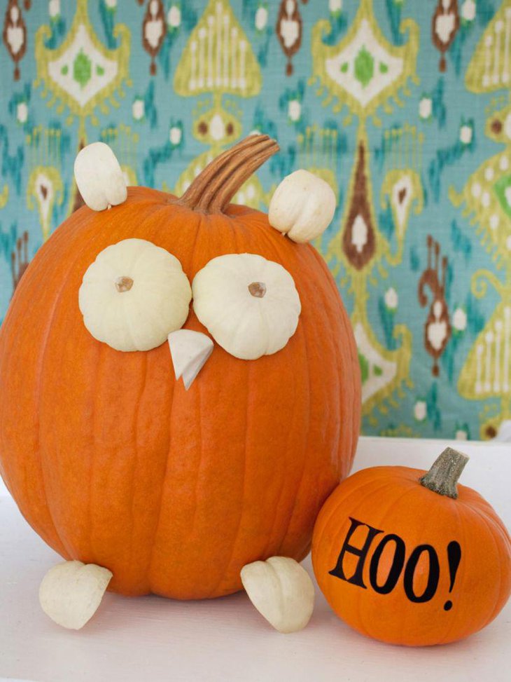 Cute owl pumpkin centerpiece for Halloween