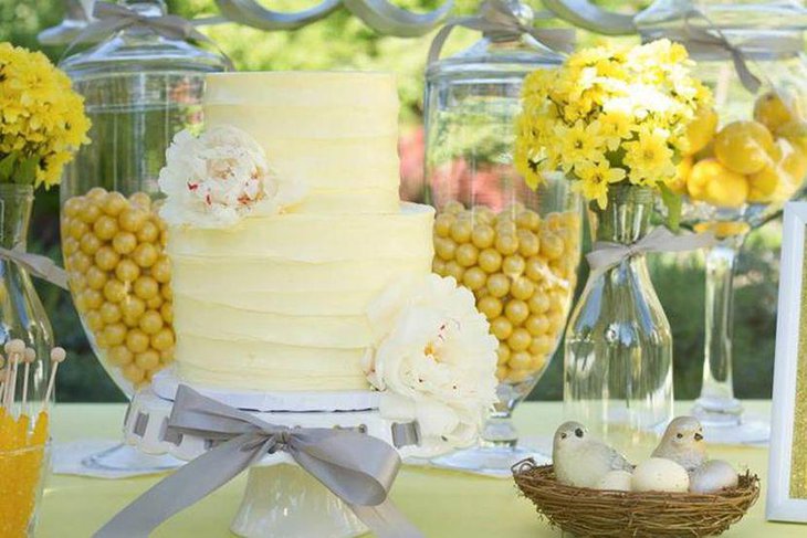Cute yellow accented garden party table decor