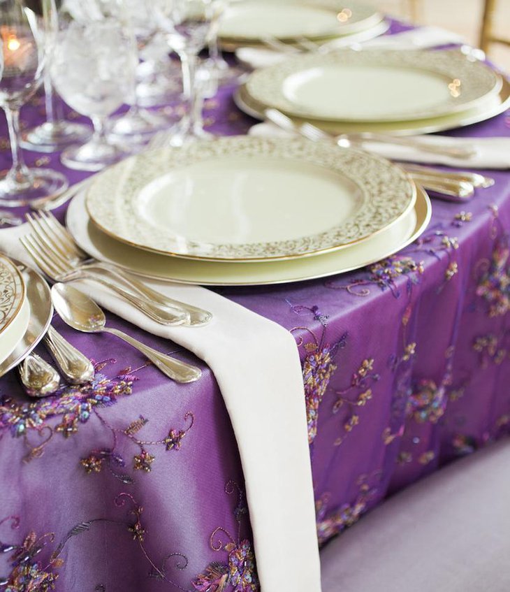 Delicate Purple Embroidered Table Linen for Weddings
