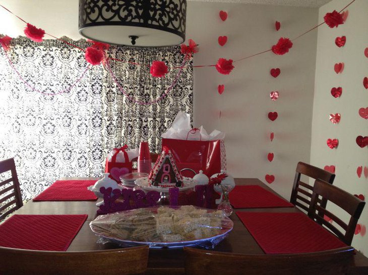 DIY Valentines table with house