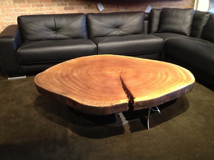 Eye catching Wooden Log DIY Coffee Table