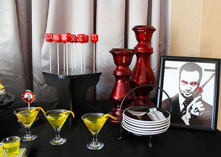 Gangster themed birthday table decor for men