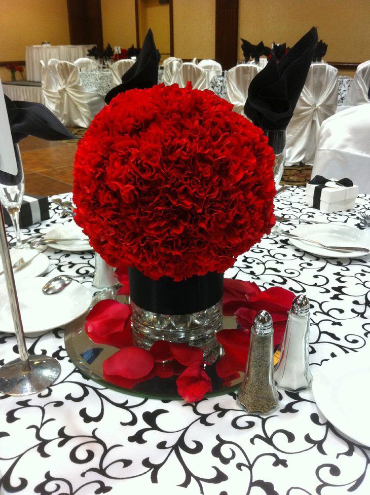 Gorgeous Red Floral Wedding Centerpiece