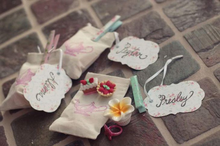 Gorgeous tea party favour bags for girls