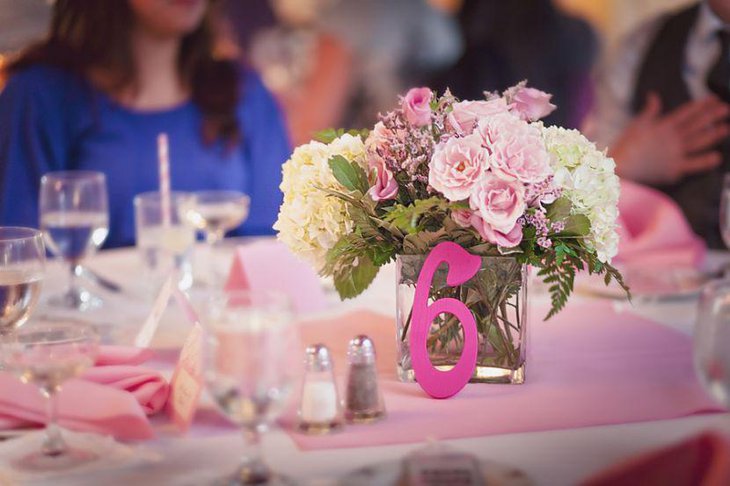 Keep into mind your budget and choose such table centerpiece ideas that suit your pocket