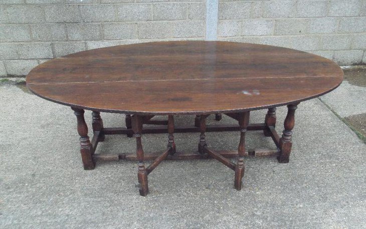Large 17th Century oak drop leaf dining table