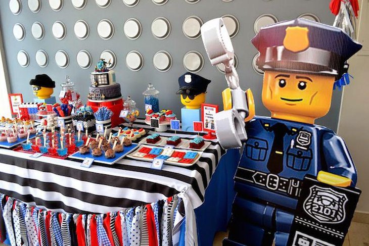Lego City Police themed birthday party table decor