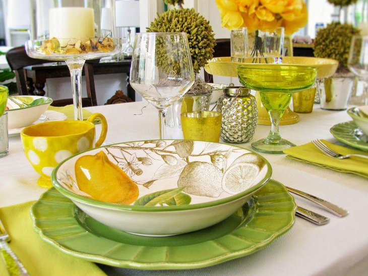 Lemon printed bowls on spring table
