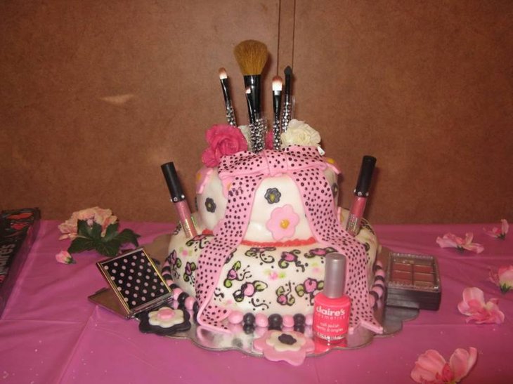 Makeup Themed Teenage Girl Birthday Cake Ideas