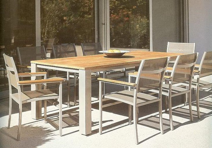 Outdoor Wood Top Expandable Dining Table
