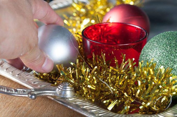 Silver Tray Christmas Centerpiece With Red and Silver Balls