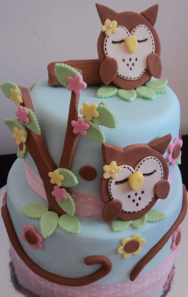 Sleeping owl cake centerpiece for baby shower