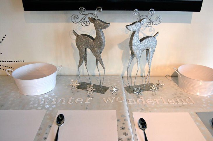 Snowflakes and silver reindeer decoration