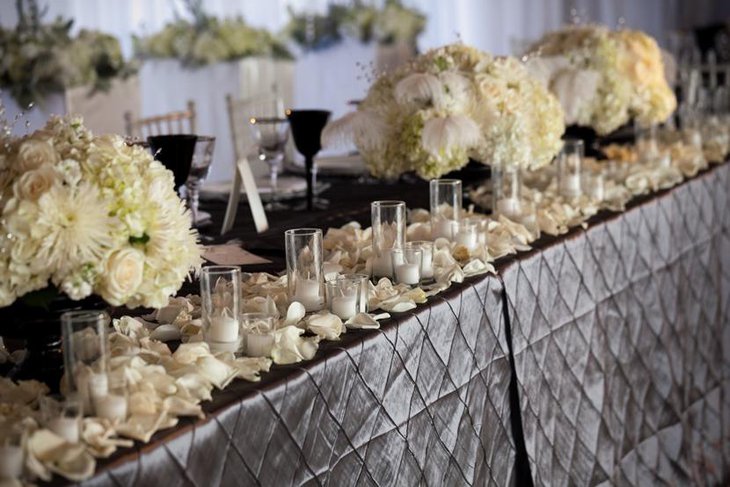 Sophisticated Silver Pintuck Table Linen for Weddings