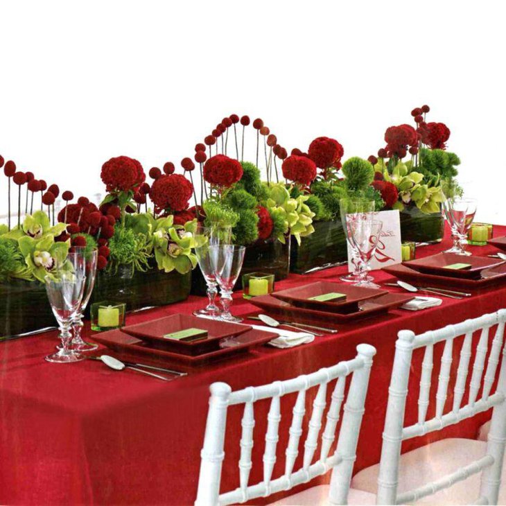 Special floral decor on Valentines table