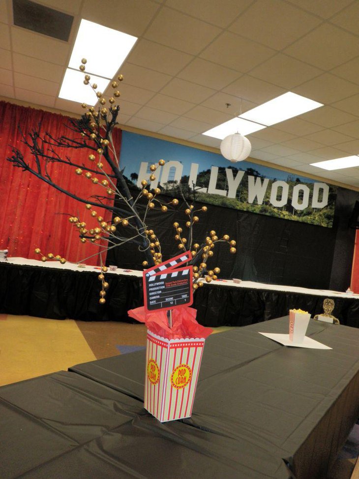 Stunning DIY Hollywood party table centerpiece