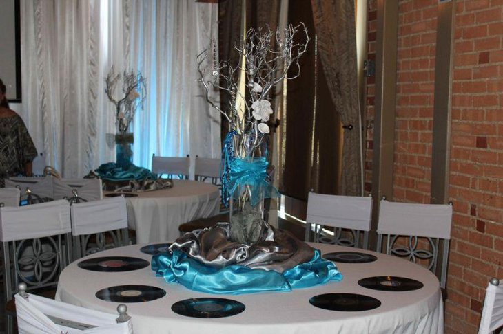 Stunning music themed sweet 16 birthday party tables