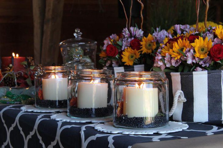 Thanksgiving table decor with black and white theme