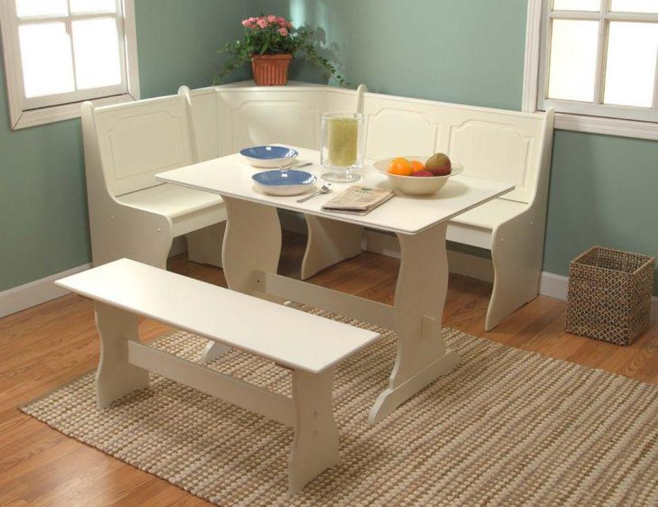 Unique dining tables for small spaces