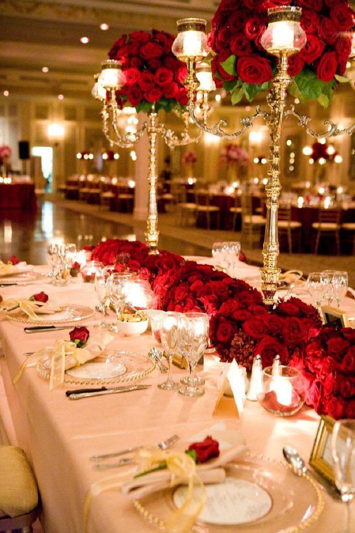 Valentine Table Decoration With Roses For A Lavish Feel