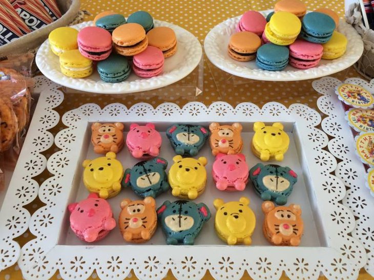 Winnie the Pooh Macaroons Cupcakes Cake Pops