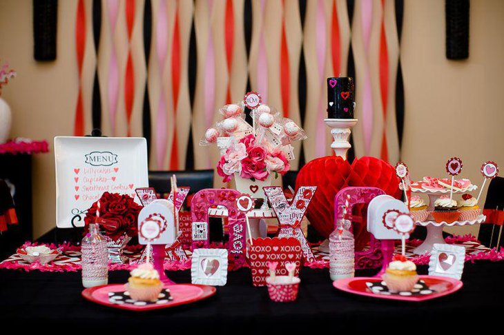 XOXO hearts and floral Valentines vignette centerpiece