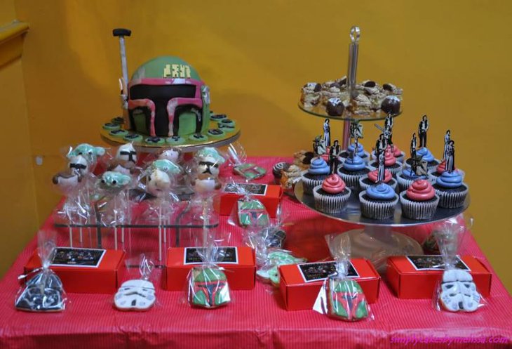 Yummy Star Wars Themed Dessert Table