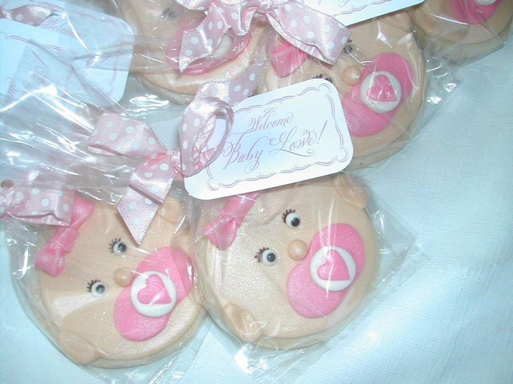 Adorable baby shaped cookies as favors