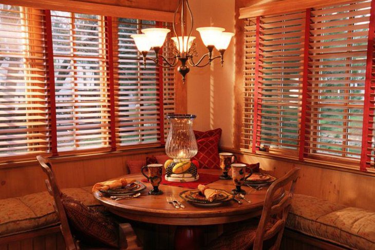 Adorable breakfast nook in warm color tone