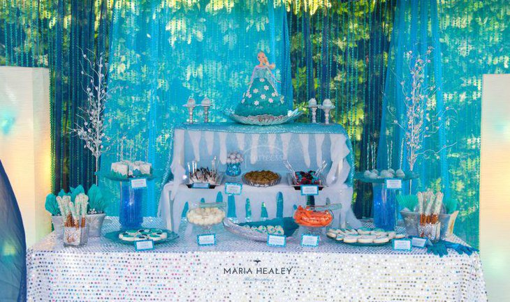 Amazing blue candy table with princess theme