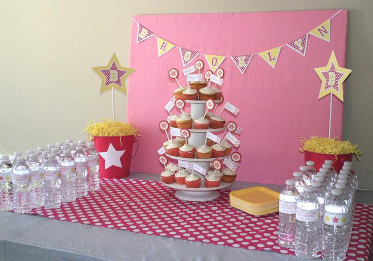 Attractive Polka Dot Table Runner in Pink and White