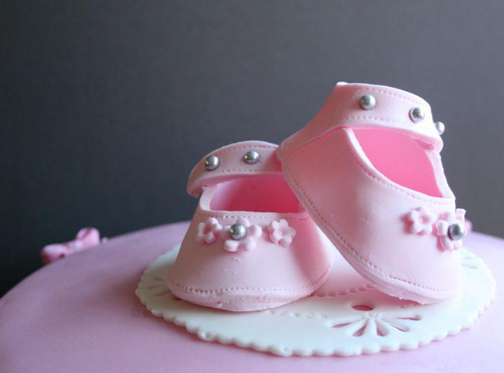 baby booties cake