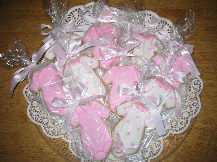Baby romper cookie favors for baby shower