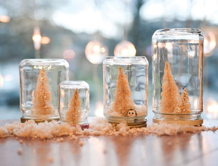 beautiful maosn jar snow globe