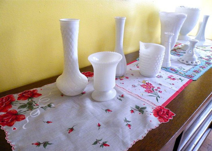 Beautiful summer DIY hanky table runner