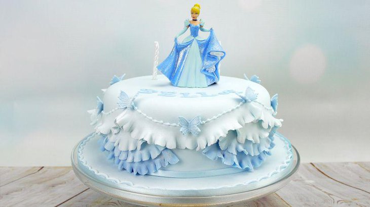 Beautifully blue themed Cinderella birthday cake