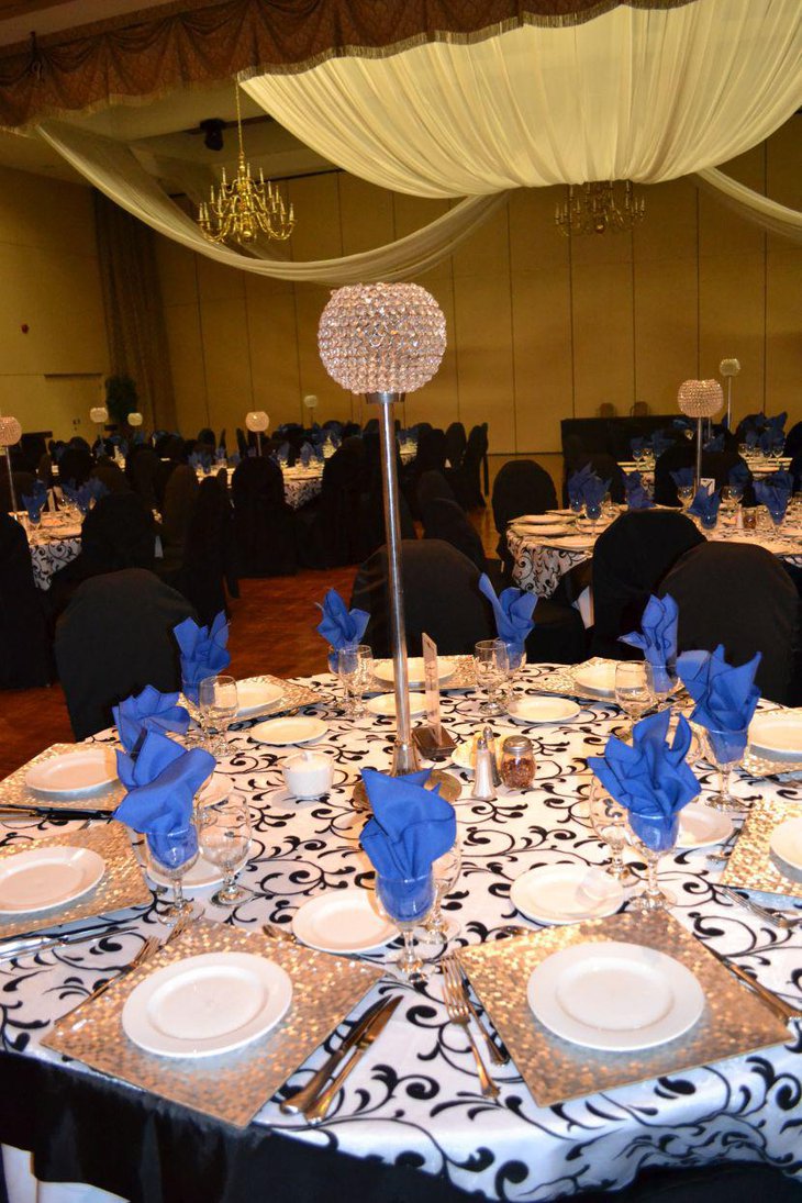 Black and White Embroidered Table Linen for Weddings