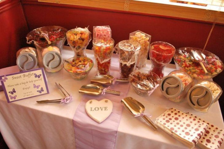 Cute DIY wedding candy table idea