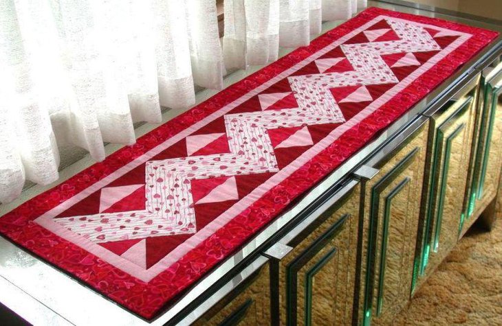 Cute Valentines table runner in pink