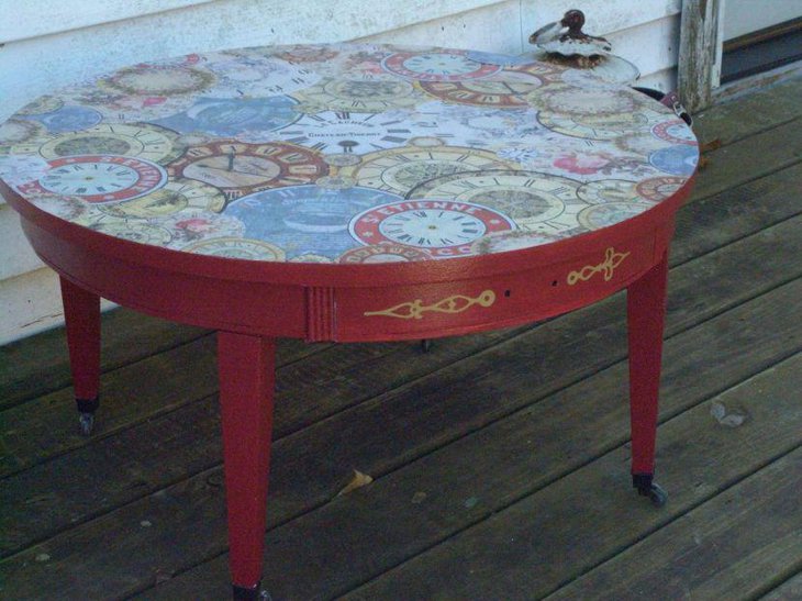 Decoupage vintage DIY coffee table